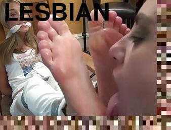 lesbienne, bdsm, pieds, ligotée, fétiche, bondage
