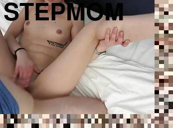 MY STEPMOM IS A COCK SLUT! Italy - SESSO-24ORE.com