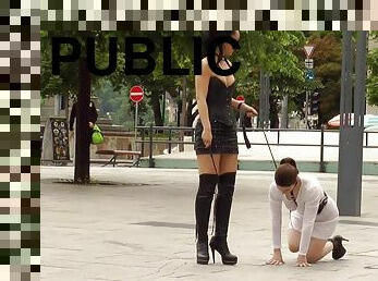 en-plein-air, pisser, public, ejaculation-sur-le-corps, bdsm, cam, sexe-de-groupe, voyeur, esclave, sur-le-visage