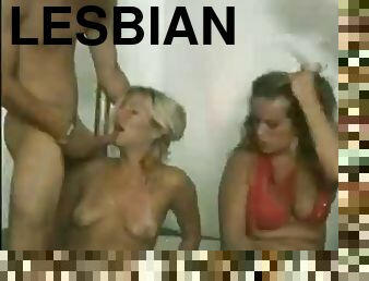 Lesbian bukkake