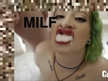 Green-Haired MILF Linda Lush Bukkake Porn Video
