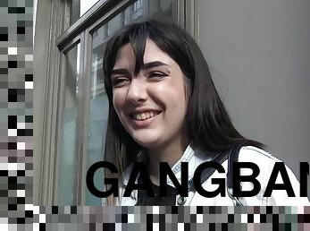 18 yo Lola first gangbang porn video