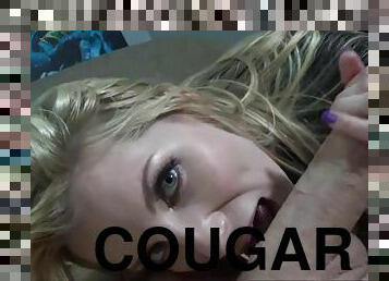 Hump My Divorced Arousing Cougar
