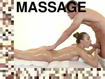 Provocative Sex With Slim Ukraine Babe 1 - Massage Rooms