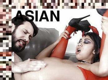 Handomse Hipster Plays With Wet Pussy Of Asian Cutie