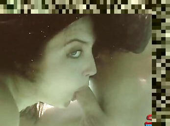 Outdoor underwater blowjob in pool with exotic brunettes - cum in mouth