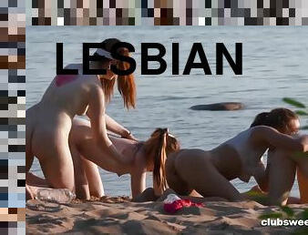 en-plein-air, lesbienne, sexe-de-groupe, plage, doigtage, brunette