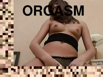 masturbation, orgasme, ados, doigtage, lingerie, rasé, brunette