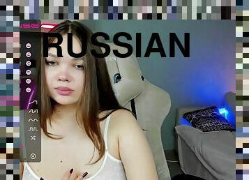 gros-nichons, masturbation, russe, amateur, ados, webcam, bout-a-bout, solo, brunette, taquinerie