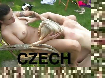 fiesta, hardcore, sexo-en-grupo, checa