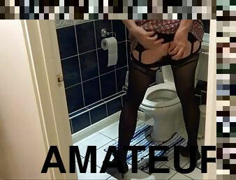 Alison thighbootboy - anal plug and wank bathroom