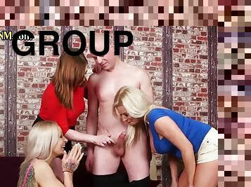 gros-nichons, masturbation, branlette, bdsm, sexe-de-groupe, joufflue, secousses, femme-habillée-mec-nu, bout-a-bout, érotique