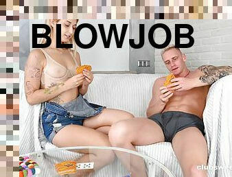 hundestilling, fisse-pussy, pikslikkeri, teenager, blond, sofa, ridning, barberet