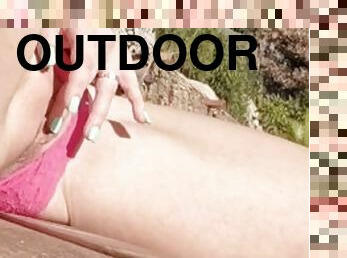 Masturbation shaved pussy close up outdoors