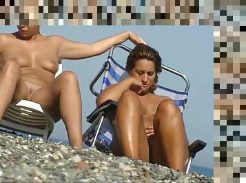 Nudist beach full of boobs and hot asses