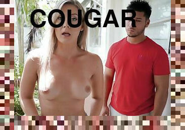 Exciting cougar hardcore sex clip