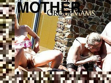 gros-nichons, vieux, orgie, en-plein-air, mature, fellation, granny, milf, maman, branlette