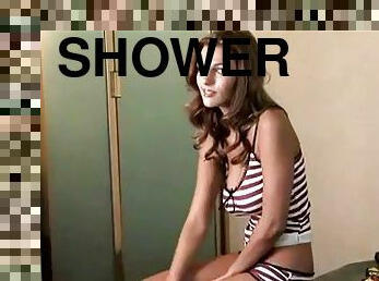 Jillian Beyor strips naked for the bathroom