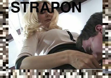 strapon, φέντρα̍, ¨ηλά̠äακούνια̍