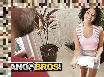 BANGBROS - GI Joey Buys Lots Of Boxes Of Cookies From Dani Diaz For A Nice Fuck In Return