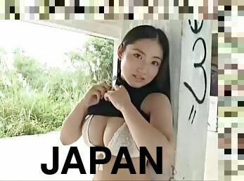 Japanese busty idol saaya irie 01