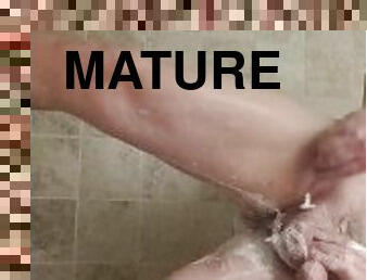 baignade, masturbation, vieux, amateur, mature, énorme-bite, branlette, jeune-18, plus-agée, douche