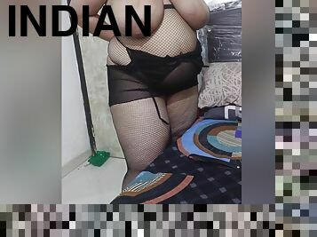Indian Bbw In Lingerie Show Her Huge Ass And Boobs Fingering Her Pussy - Big Naturals