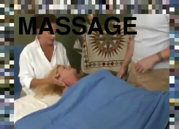 Blindfold massage