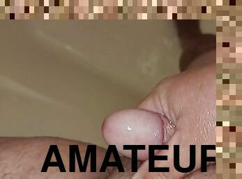 baignade, masturbation, amateur, jouet, ejaculation, douche, solo, taquinerie