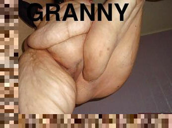Latinagranny amateur granny gallery slideshow