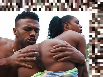 Aroused ebony shares fine outdoor black porn on cam