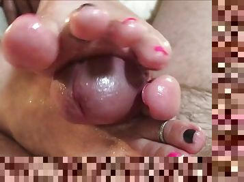 Luv4feet wifes pink and black footjob pt2