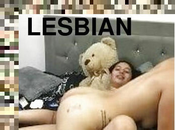 homemade lesbian sex scissoring pussy licking