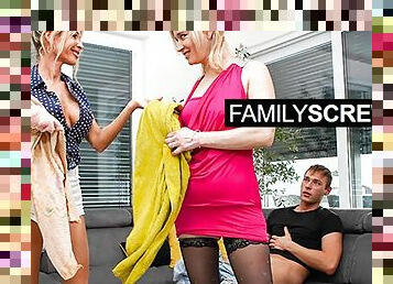 storatuttar, doggy-style, mamma-och-pojke, gammal, fitta-pussy, mogen, avsugning, gigantisk-kuk, milf, mamma