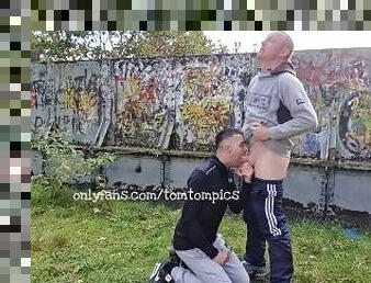 Outdoor scally blowjob