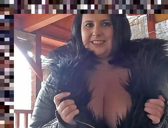 Chubby amateur Sarah Janes public