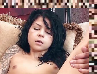 Latina cutie masturbates in solo video
