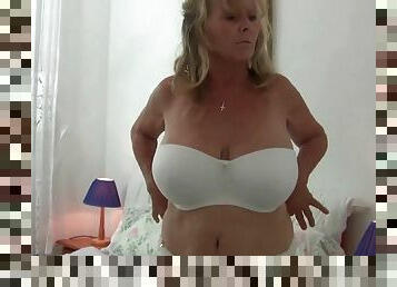 abuela, masturbación, amateur, abuelita, madurita-caliente, regordeta, madre