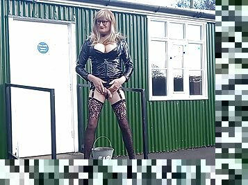 masturbation, en-plein-air, pisser, public, transsexuelle, amateur, mature, travesti, ladyboy, britannique