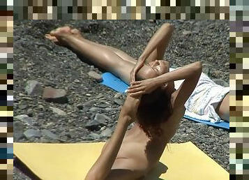 nudiste, en-plein-air, maigre, cam, plage, voyeur, brunette, flexible, petits-seins