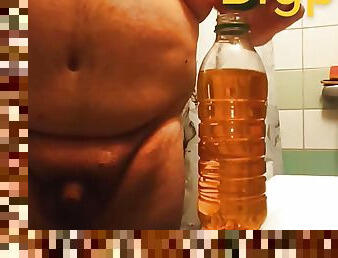 Sadistic pissmaster pisses over 1liter of sweet piss 