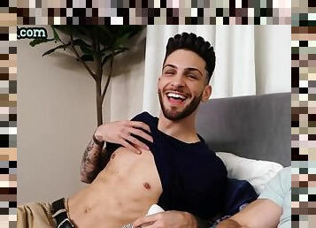 anal, ejaculation-sur-le-corps, gay, percé, musclé, tatouage