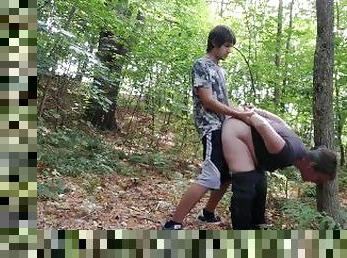 Risky fuck in the woods