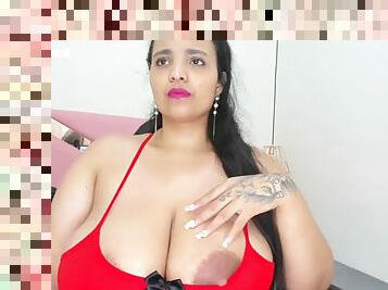 Latina Amanda with big areolas sucks both nipples