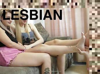 lesbienne, ados, bdsm, pieds, kinky, fétiche, humiliation