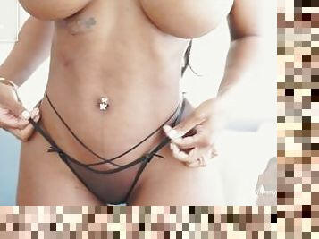 tetas-grandes, amateur, babes, negra-ebony, bragas, lencería, pechugona, tetas, sujetador