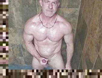 baignade, public, amateur, ejaculation-sur-le-corps, gay, branlette, douche, solo, musclé, salle-de-gym