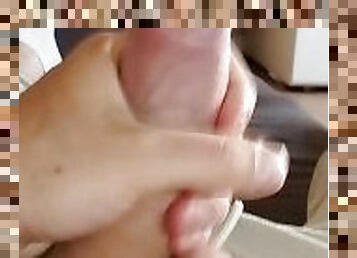 Teeny masturbiert Pt.3! Zoomed in big cock