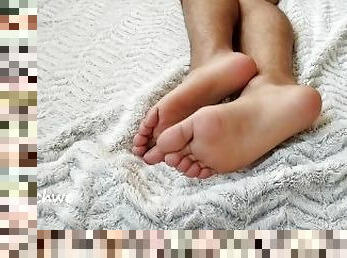 Hot feet for your big cock daddy