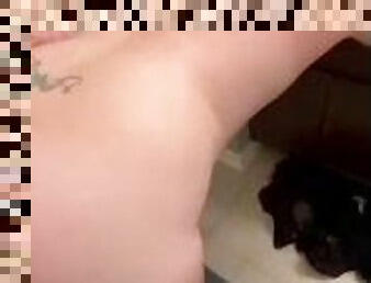 bañando, tetas-grandes, cuatro-patas, peluda, coño-pussy, madurita-caliente, mamá, paja, regordeta-chubby, primera-persona